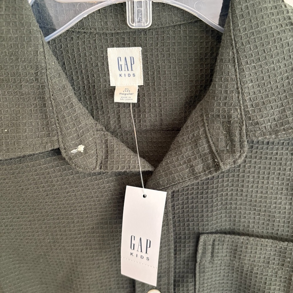GAP Kids Green Waffle Knit Button Up Shirt - Picture 2 of 4